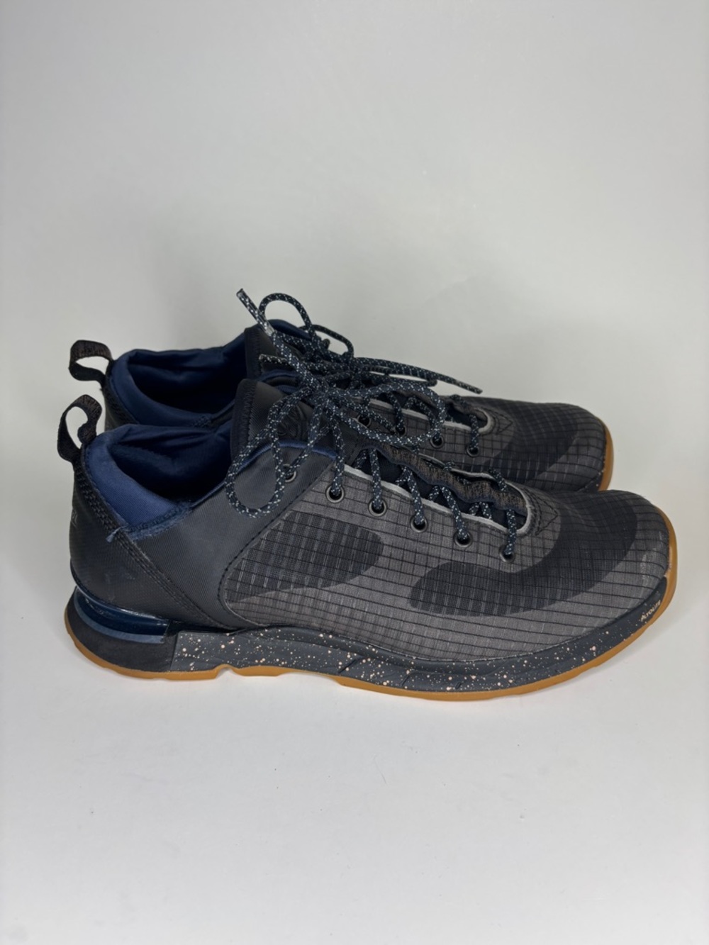 Danner Mens Desert Overlook Shoes Lace Up Sneakers Size 43 US 10 Black Mesh